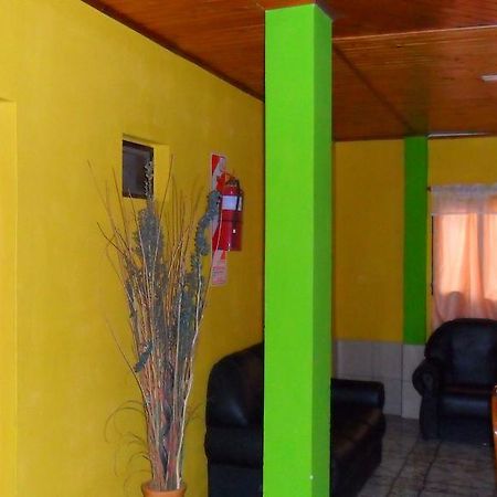 Residencial Arcoiris Hotel Puerto Iguazú Eksteriør billede