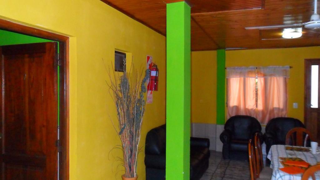 Residencial Arcoiris Hotel Puerto Iguazú Eksteriør billede