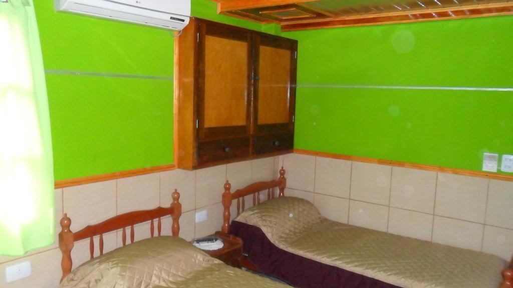 Residencial Arcoiris Hotel Puerto Iguazú Værelse billede